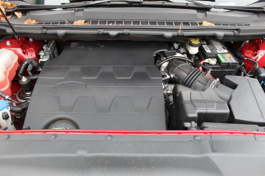 Used 2018 Ford Edge SEL w/ Equipment Group 201A image 10