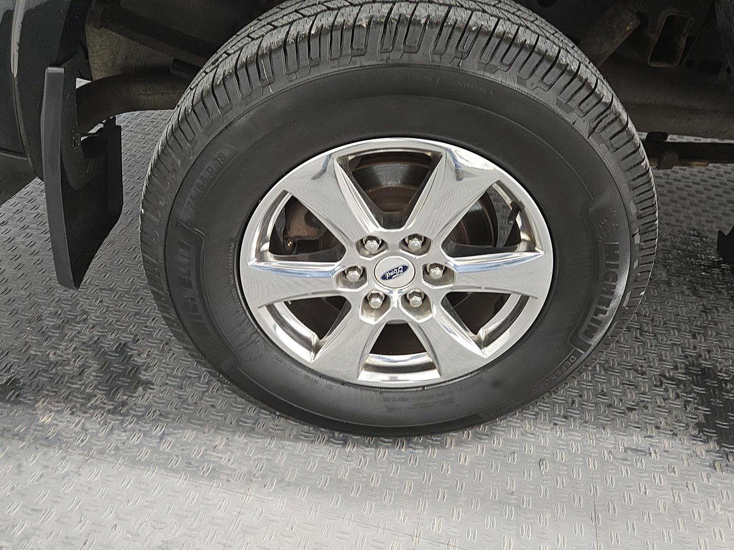 Used 2018 Ford F150 Lariat w/ Equipment Group 502A Luxury image 28