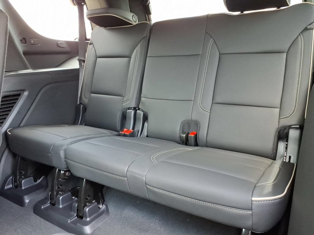 New 2026 GMC Yukon Elevation w/ Elevation Premium Package AWD/4WD image 15