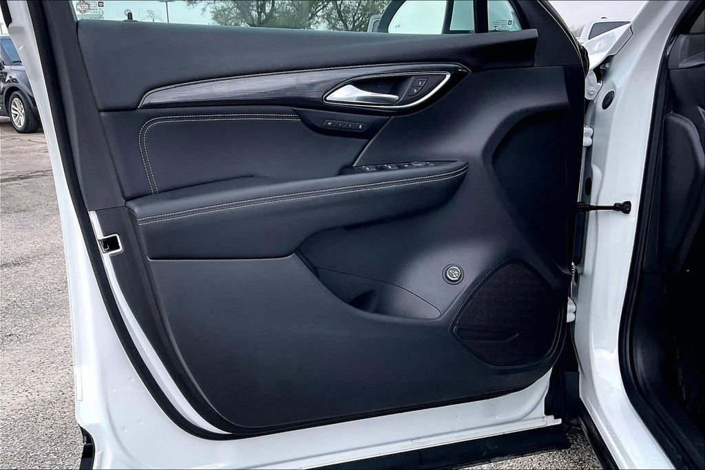 Used 2023 Buick Envision Essence FWD image 17