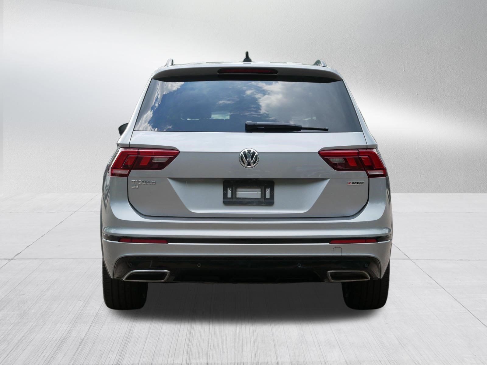 Used 2021 Volkswagen Tiguan SE R-Line AWD/4WD image 6