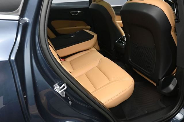Used 2023 Volvo XC60 B5 Ultimate w/ Climate Package AWD/4WD image 26