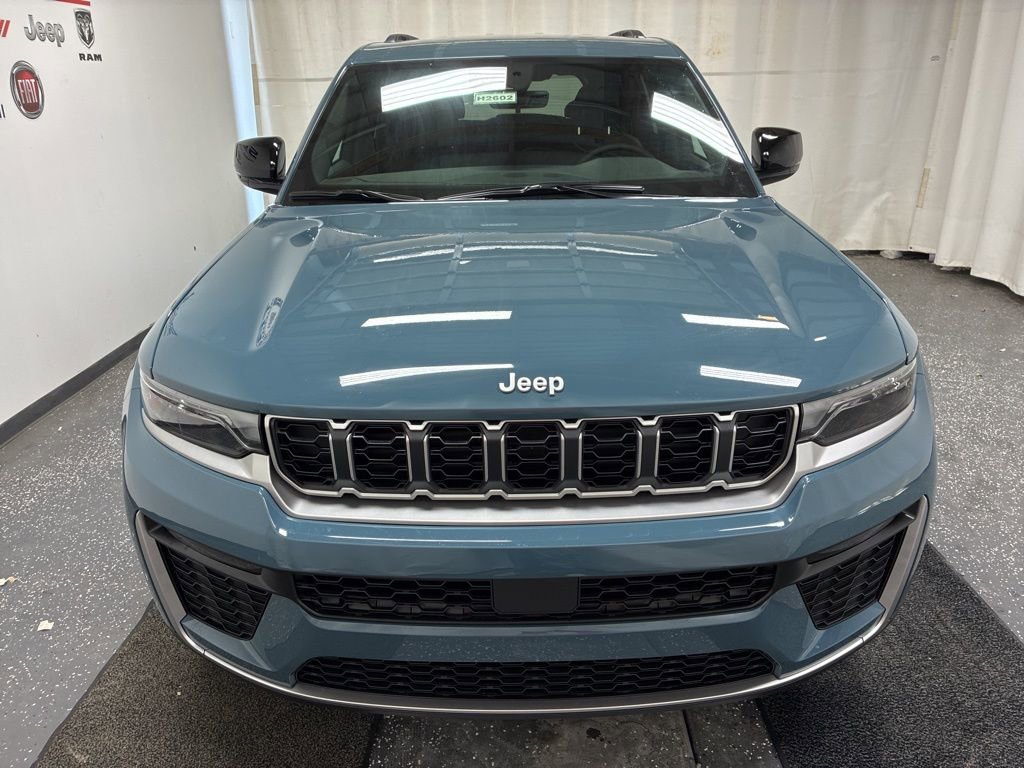 New 2026 Jeep Grand Cherokee Limited w/ Trailer Tow Package AWD/4WD video 2