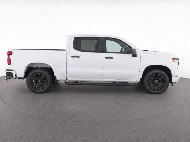 Used 2025 Chevrolet Silverado 1500 Custom w/ LPO, Dark Essentials Package RWD image 8