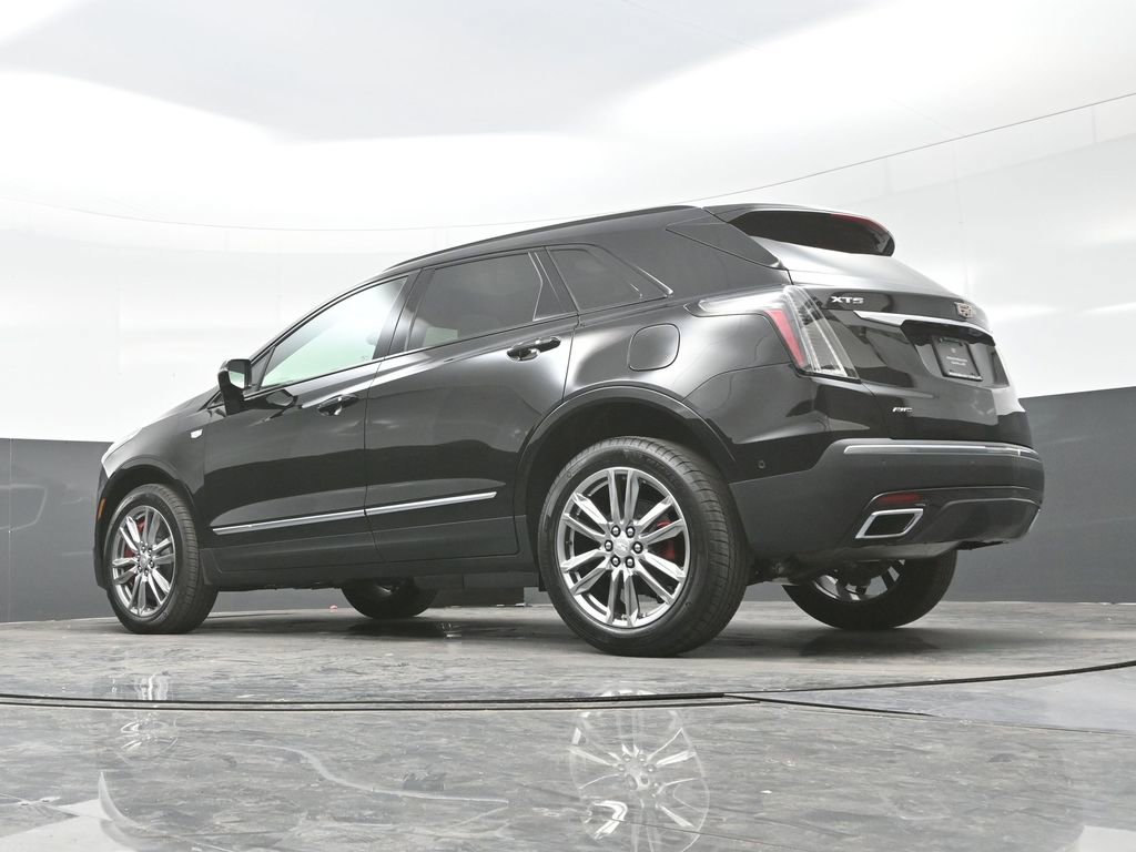 New 2026 Cadillac XT5 Sportv w/ LPO, Floor Liner Package AWD/4WD image 30