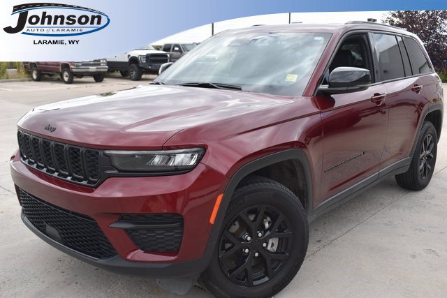 Used 2024 Jeep Grand Cherokee Altitude