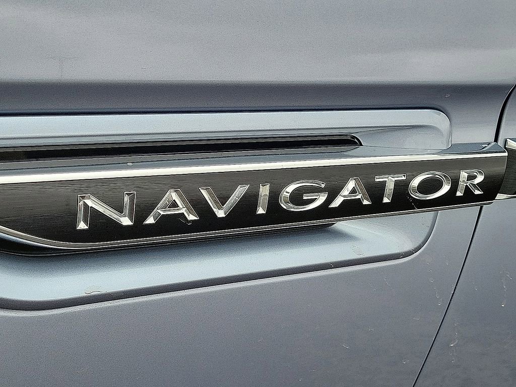 Used 2019 Lincoln Navigator L Black Label AWD/4WD image 9