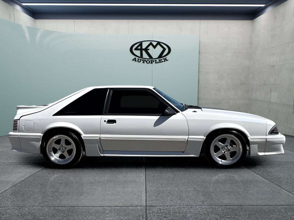 Used 1990 Ford Mustang GT RWD image 2