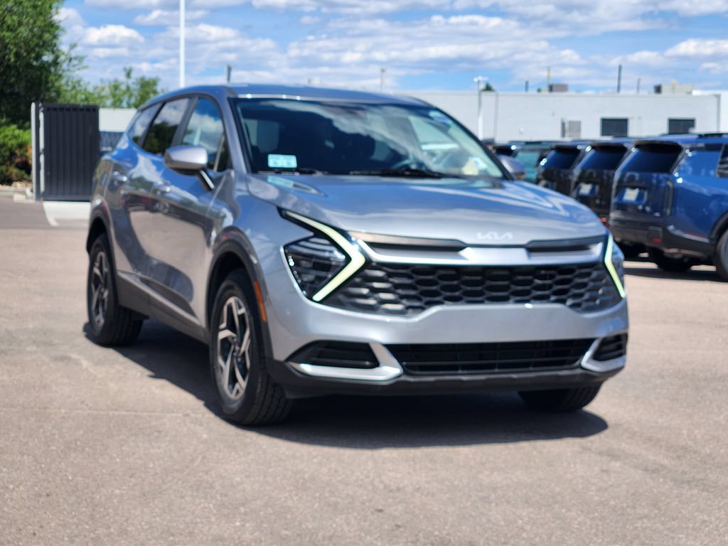 Certified 2024 Kia Sportage LX AWD/4WD image 3