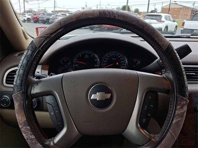 Used 2010 Chevrolet Tahoe LT w/ Luxury Package image 19