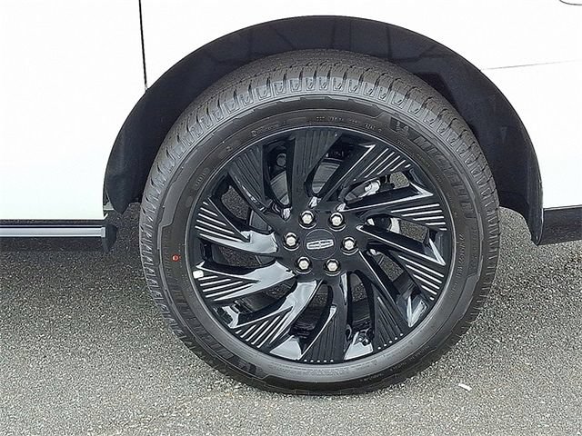 New 2025 Lincoln Navigator L Reserve w/ Jet Appearance Package AWD/4WD image 6