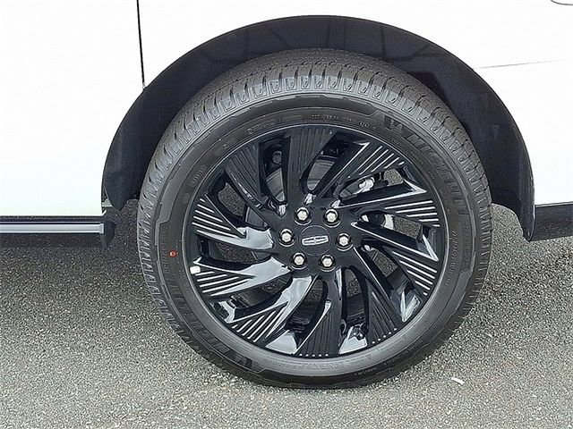 New 2025 Lincoln Navigator L Reserve w/ Jet Appearance Package image 6