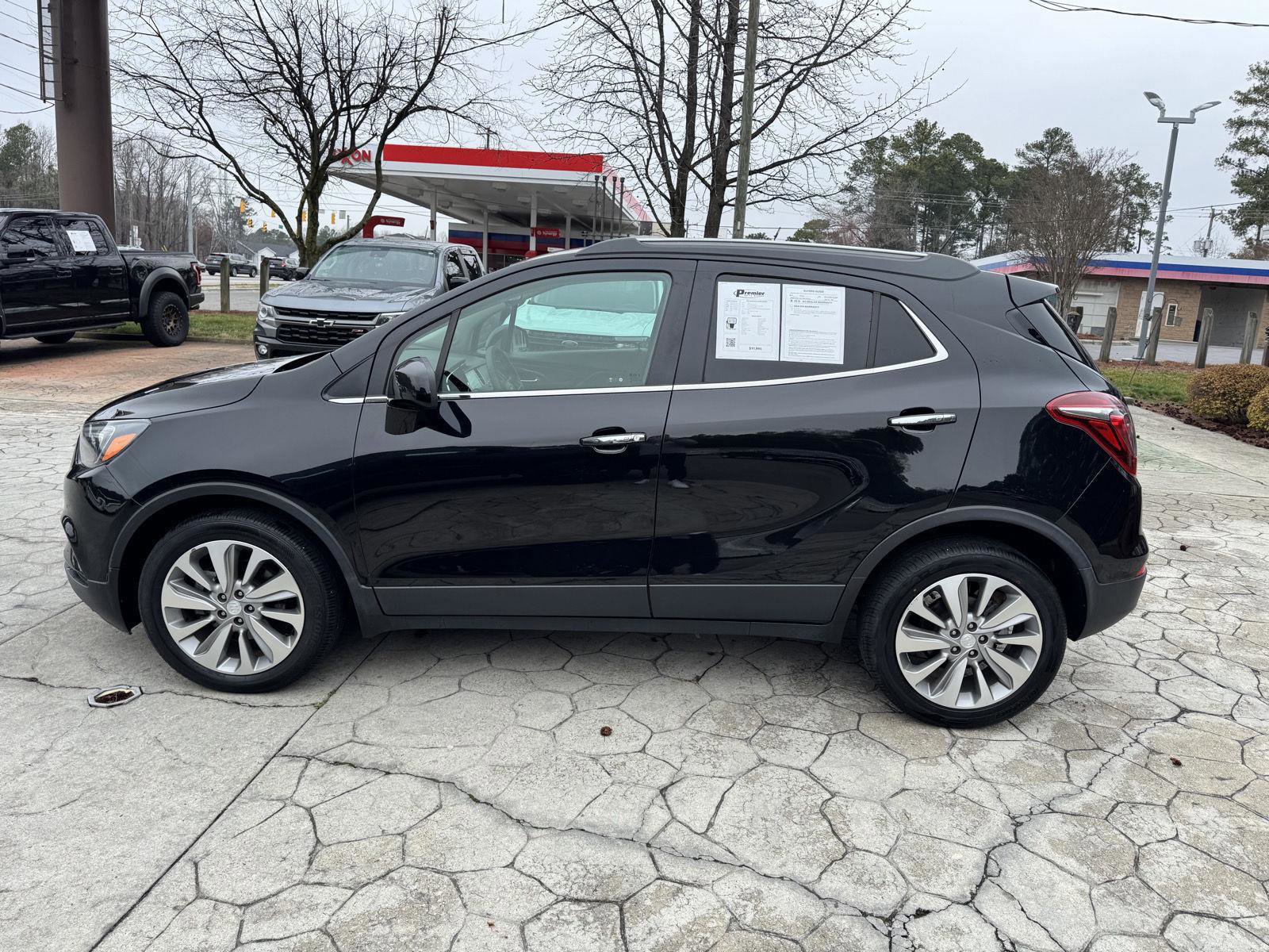 Used 2020 Buick Encore Preferred w/ Safety Package image 8