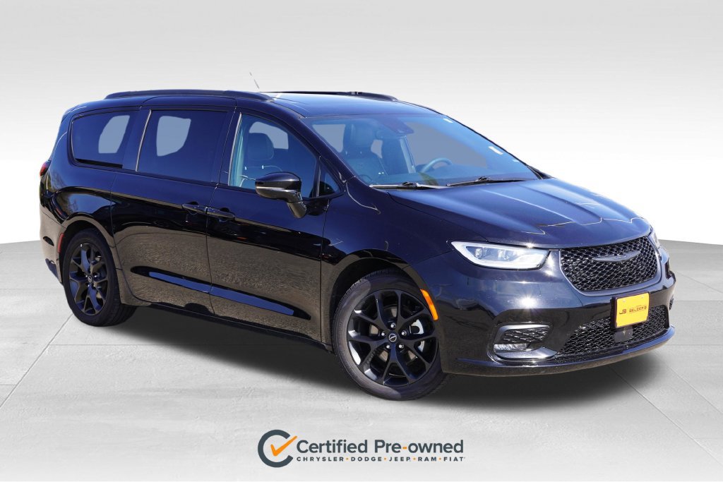 Used 2025 Chrysler Pacifica Limited