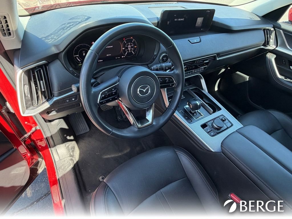 Used 2024 MAZDA CX-90 Plug-In Hybrid w/ Preferred image 16