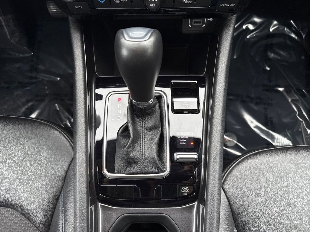 Used 2024 Jeep Compass Latitude image 32