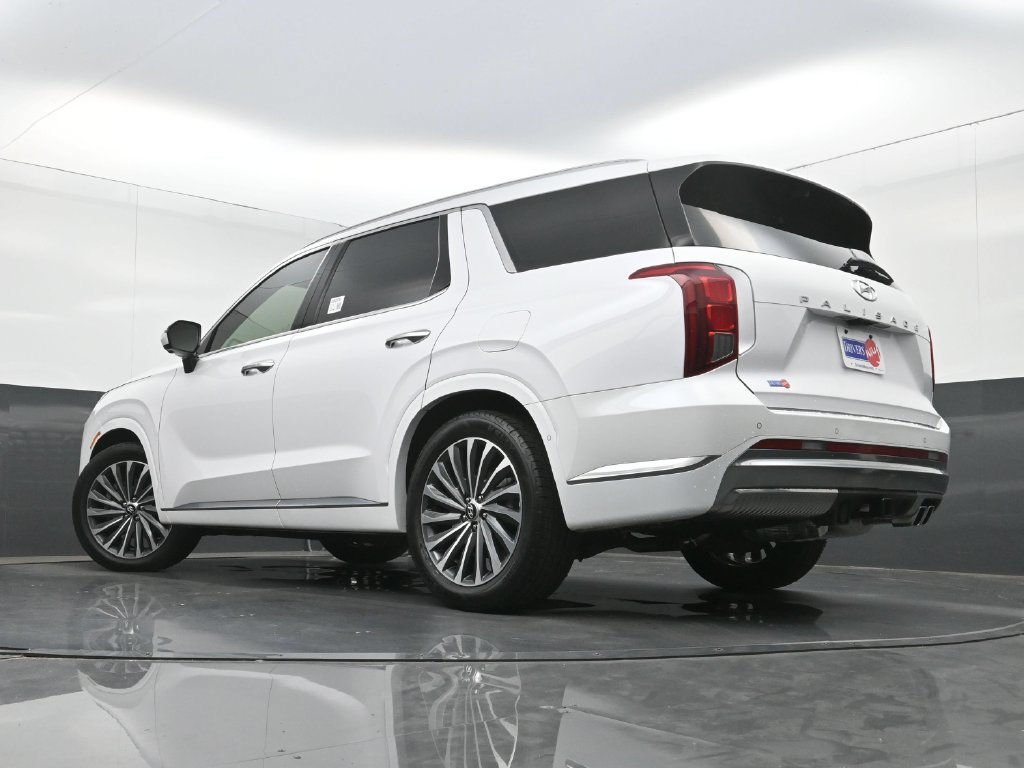 Used 2025 Hyundai Palisade Calligraphy FWD image 32