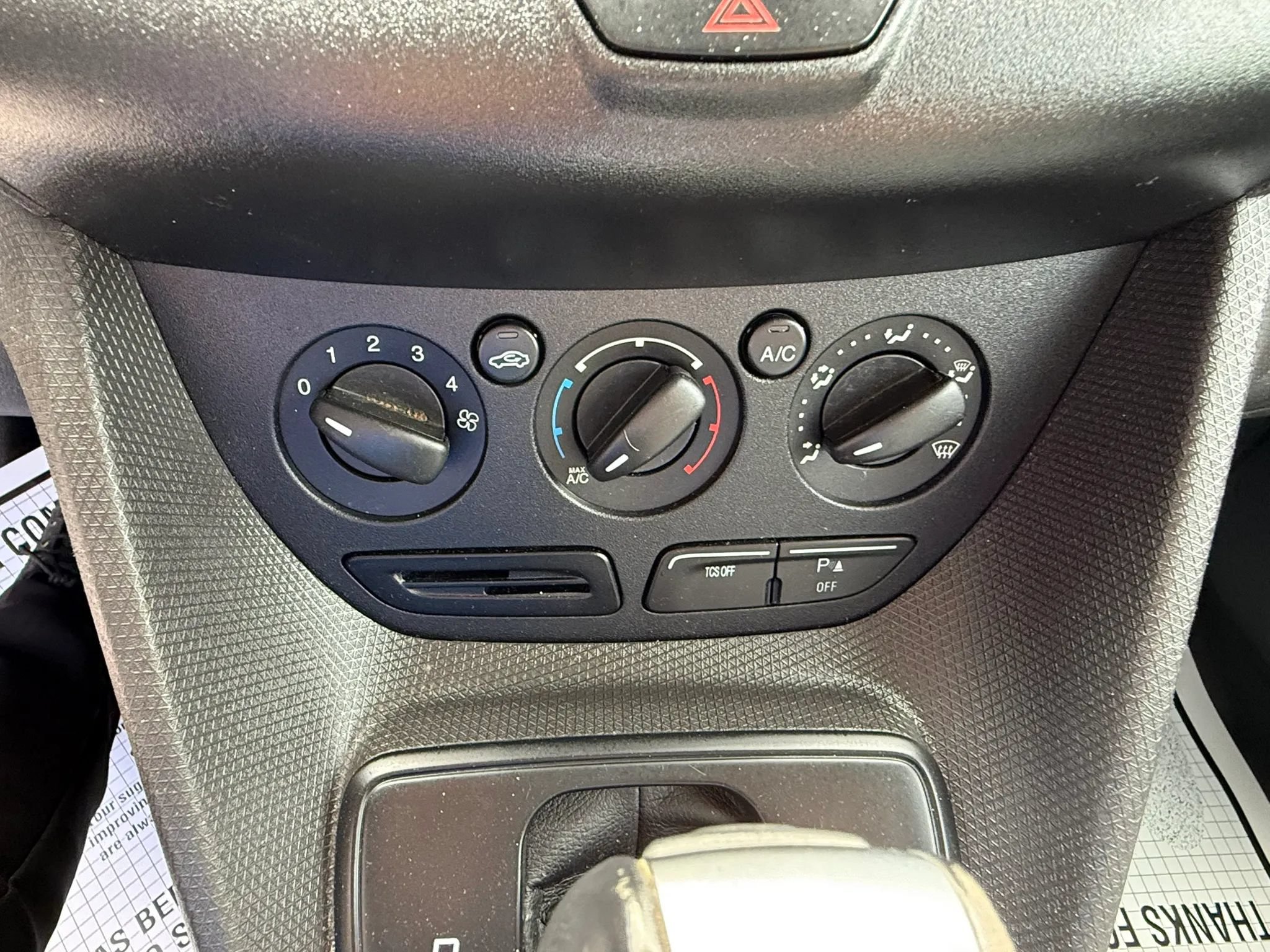 Used 2015 Ford Transit Connect XL FWD image 9