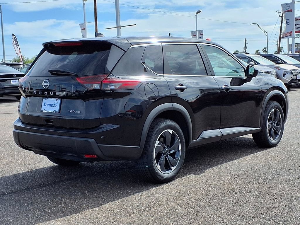 Used 2024 Nissan Rogue SV AWD/4WD image 8