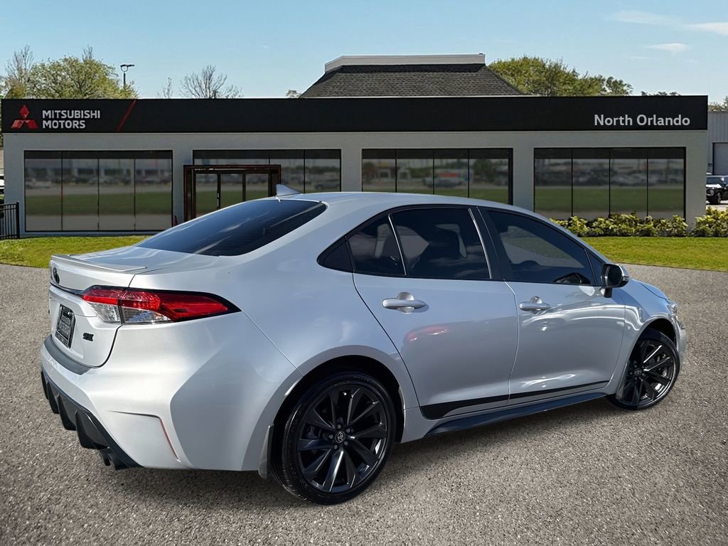 Used 2024 Toyota Corolla SE FWD image 5