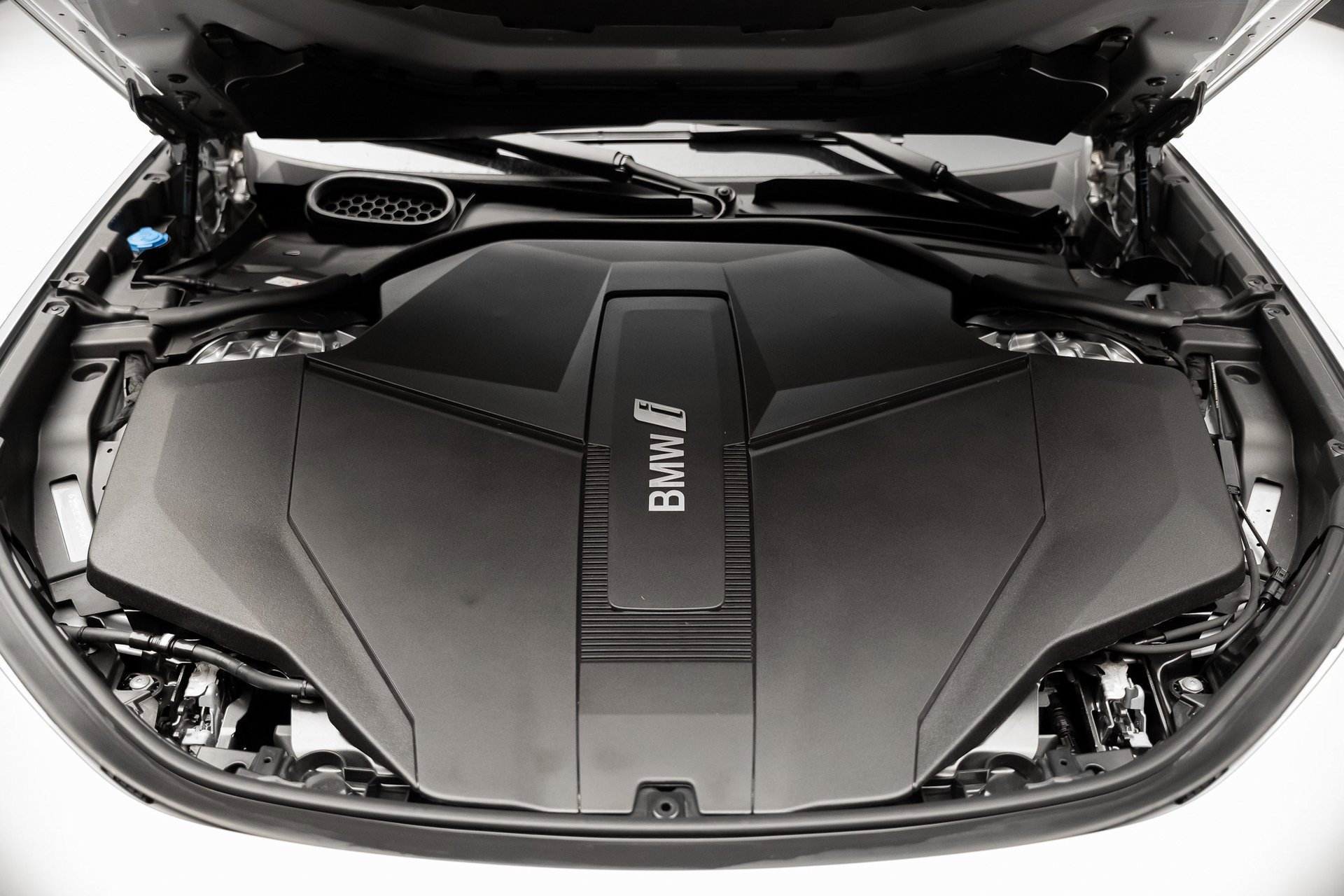 Used 2023 BMW i7 xDrive60 image 73