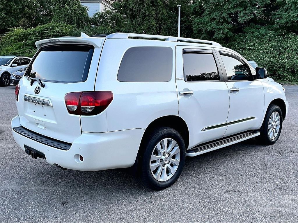 Used 2018 Toyota Sequoia Platinum AWD/4WD image 6