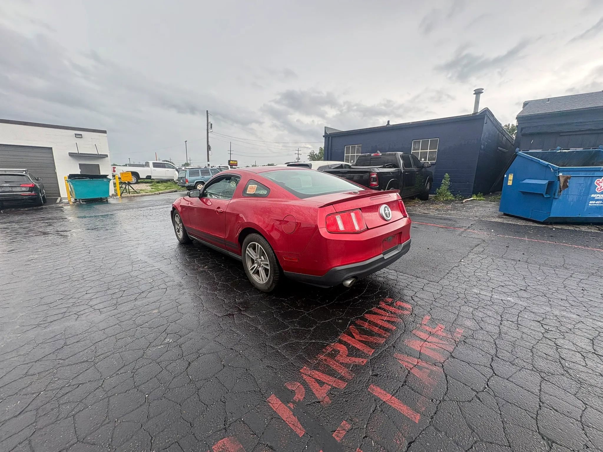 Used 2012 Ford Mustang Premium RWD image 6