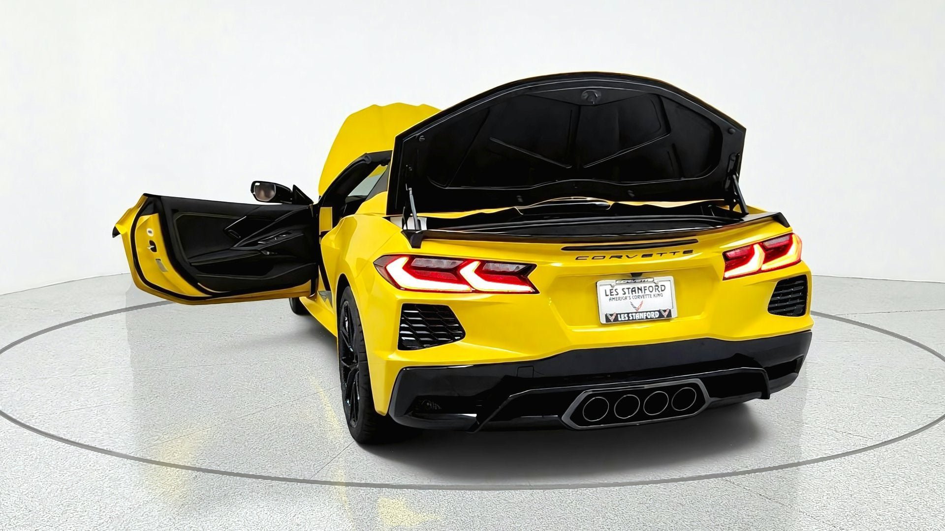 New 2027 Chevrolet Corvette Stingray Convertible w/ Stealth Interior Trim Package RWD image 11