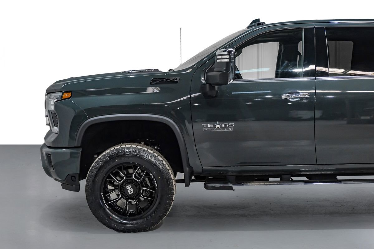 Used 2025 Chevrolet Silverado 2500 LTZ w/ LTZ Premium Texas Edition image 11