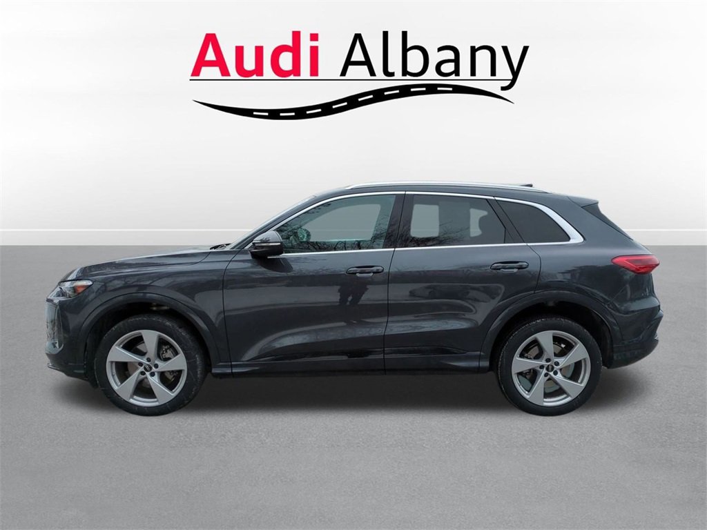 Used 2025 Audi Q5 Premium Plus w/ Premium Plus image 3