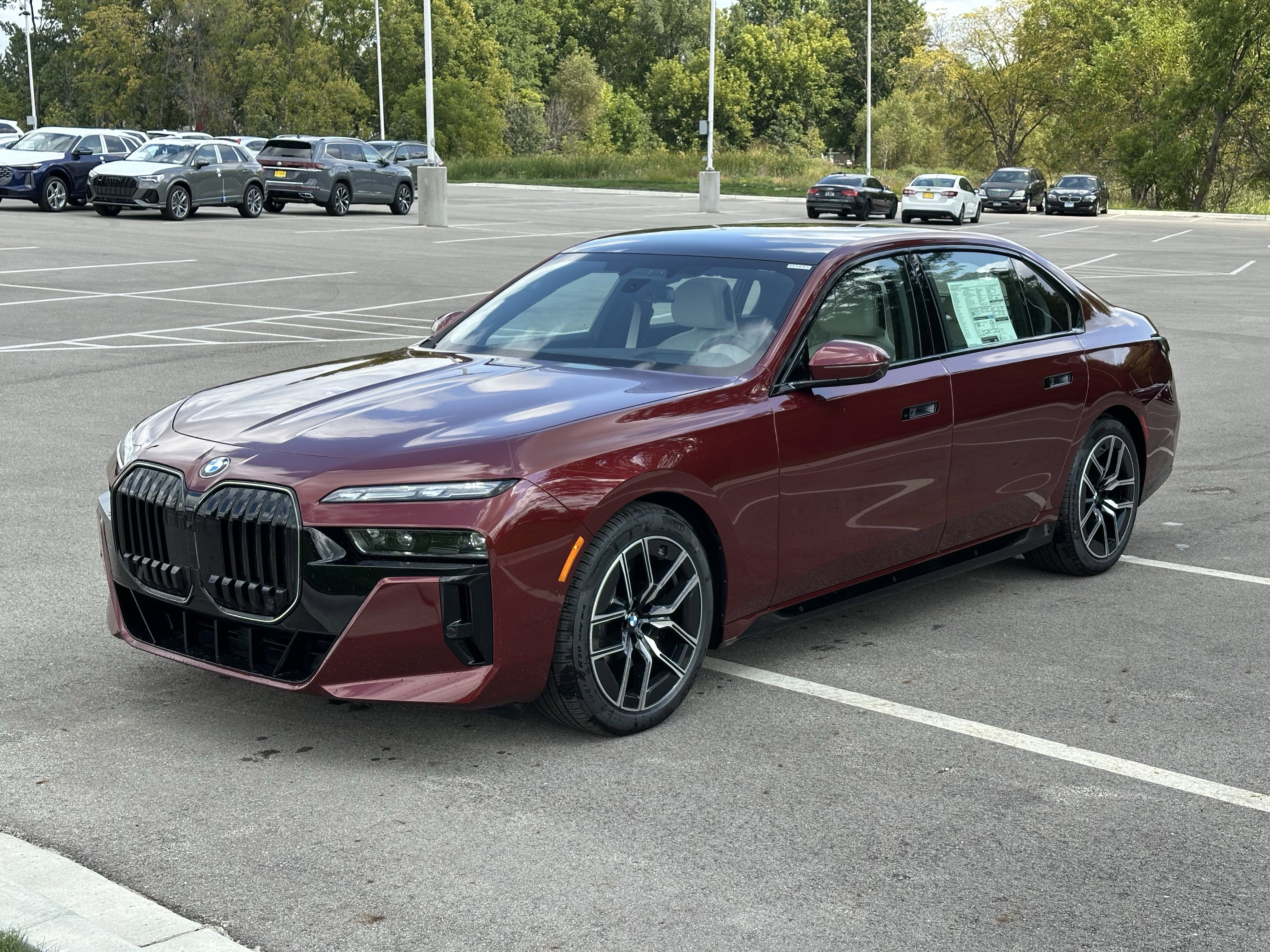 New 2026 BMW 760i xDrive w/ Executive Package image 3