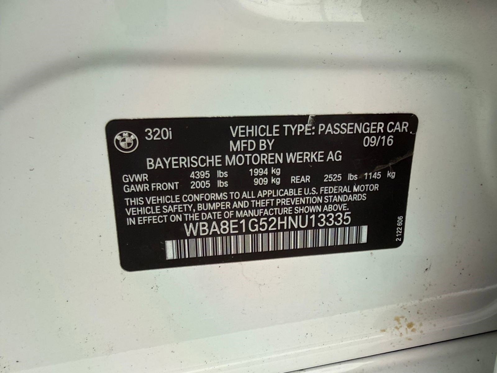 Used 2017 BMW 320i Sedan image 21