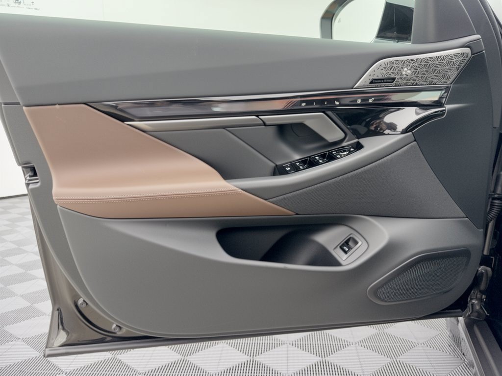 New 2027 BMW 530i RWD image 14