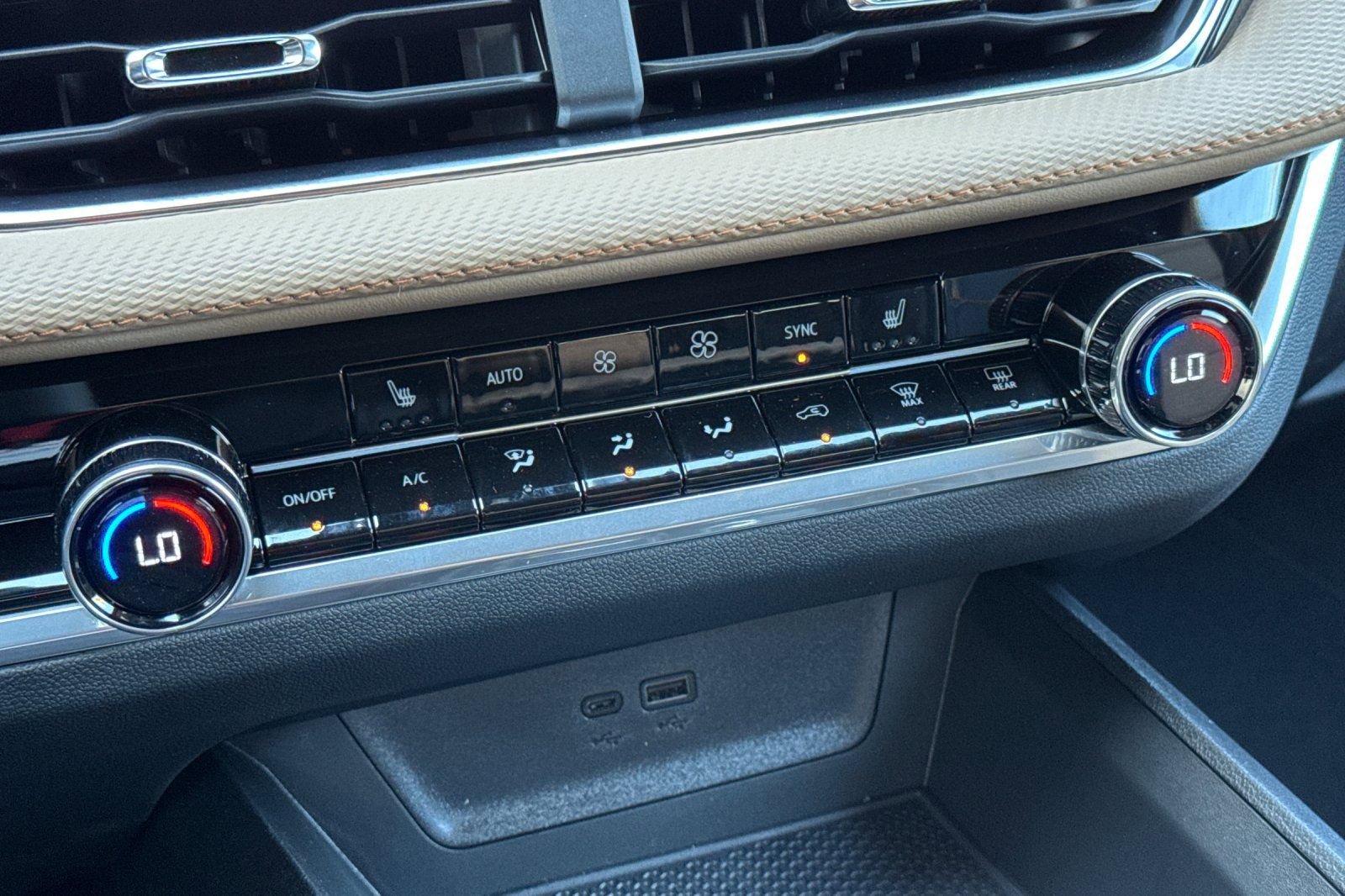 New 2026 Chevrolet Equinox ACTIV w/ Safety and Technology Package image 20