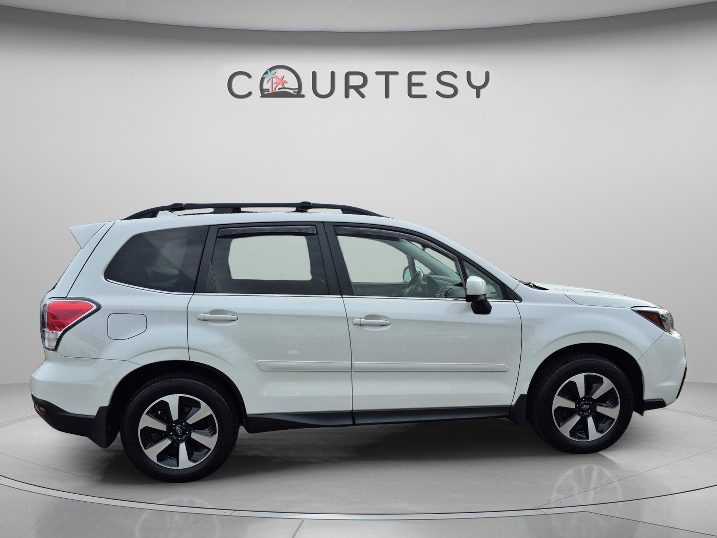 Used 2018 Subaru Forester 2.5i Limited AWD/4WD image 6