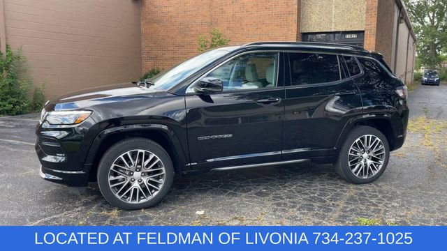 Used 2022 Jeep Compass Limited w/ Elite Group image 4