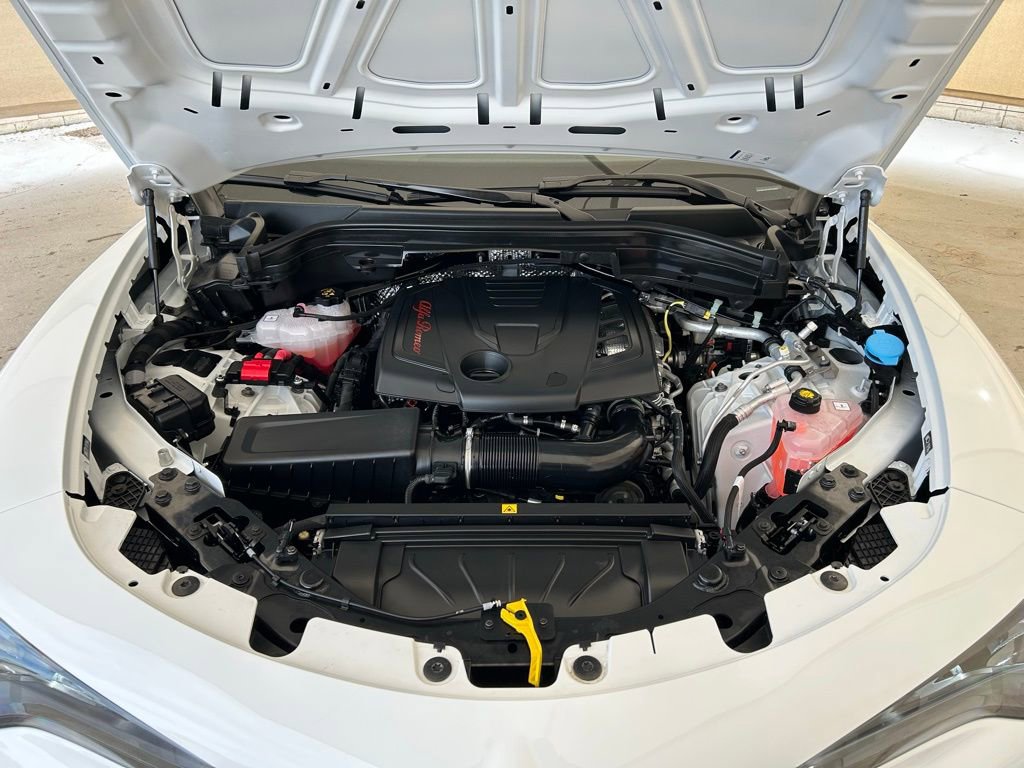 New 2025 Alfa Romeo Stelvio Sprint w/ Convenience Package image 16