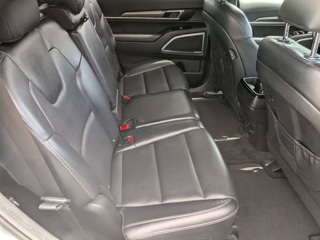 Used 2020 Kia Telluride S w/ S 8 Passenger Seating Package image 24
