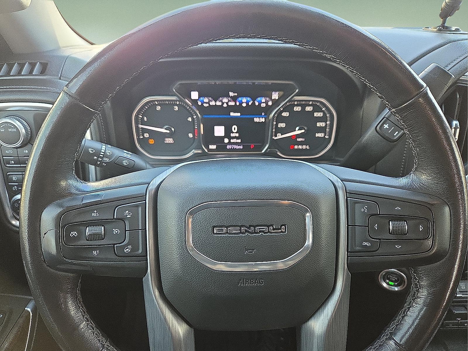 Used 2020 GMC Sierra 2500 Denali w/ Denali Ultimate Package AWD/4WD image 4