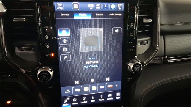 Used 2024 RAM 3500 Limited image 11