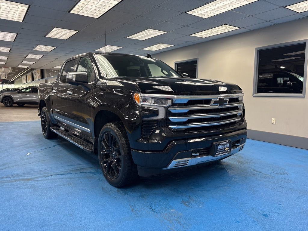 New 2026 Chevrolet Silverado 1500 High Country AWD/4WD image 1