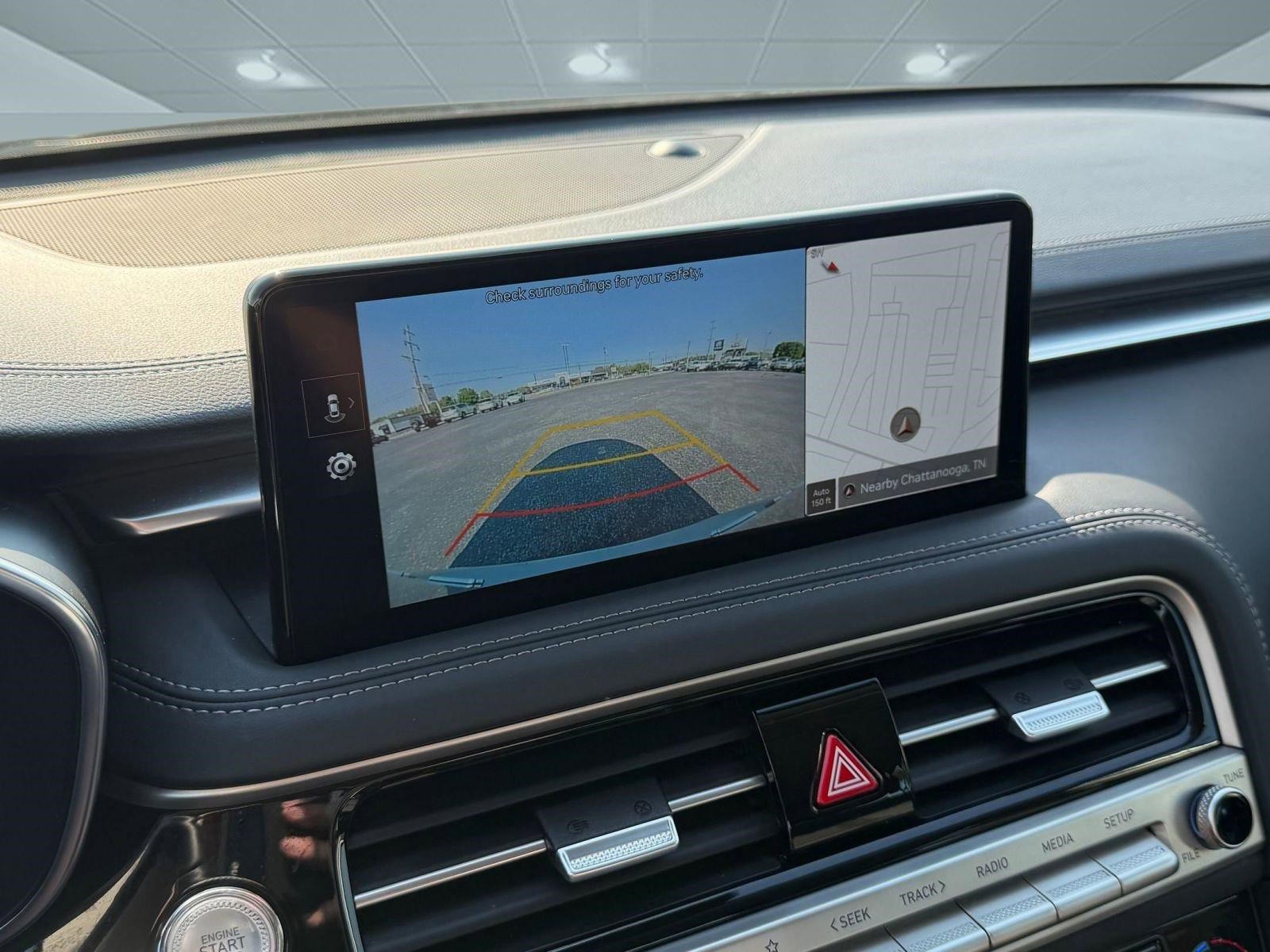 Used 2025 Genesis G70 2.5T image 26