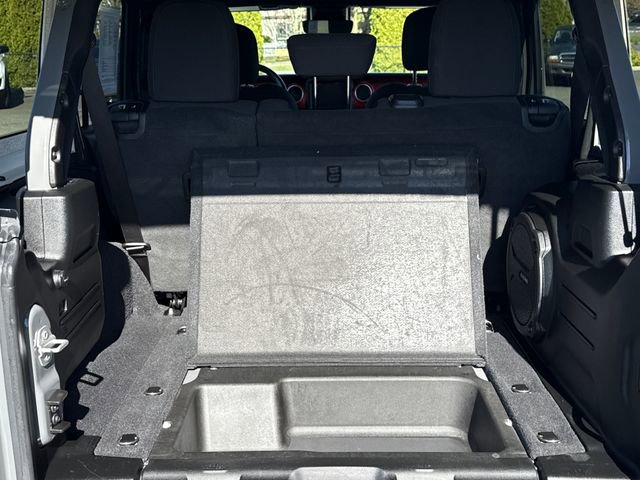 Used 2020 Jeep Wrangler Unlimited Rubicon w/ Advanced Safety Group AWD/4WD image 7