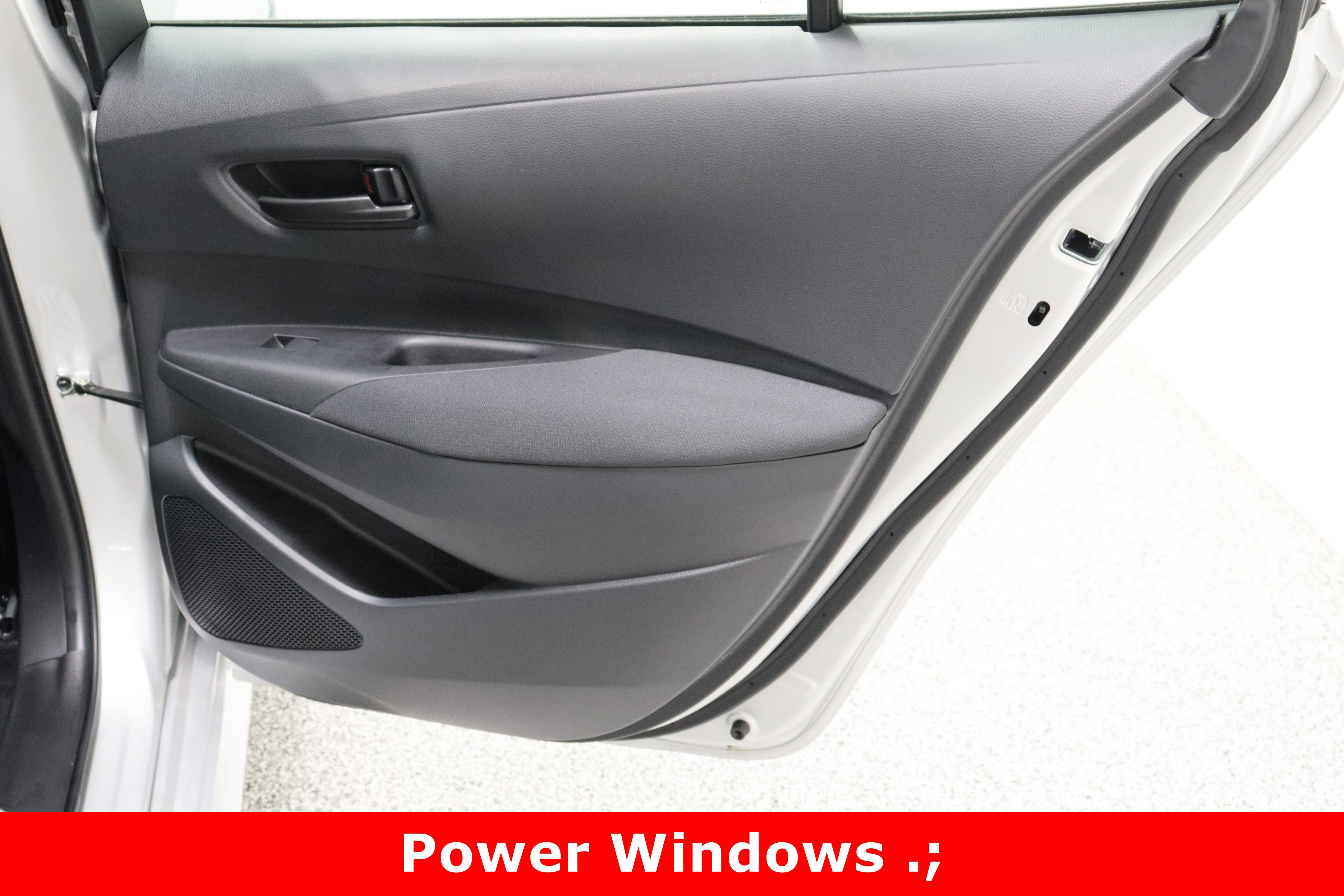 Used 2025 Toyota Corolla LE image 29