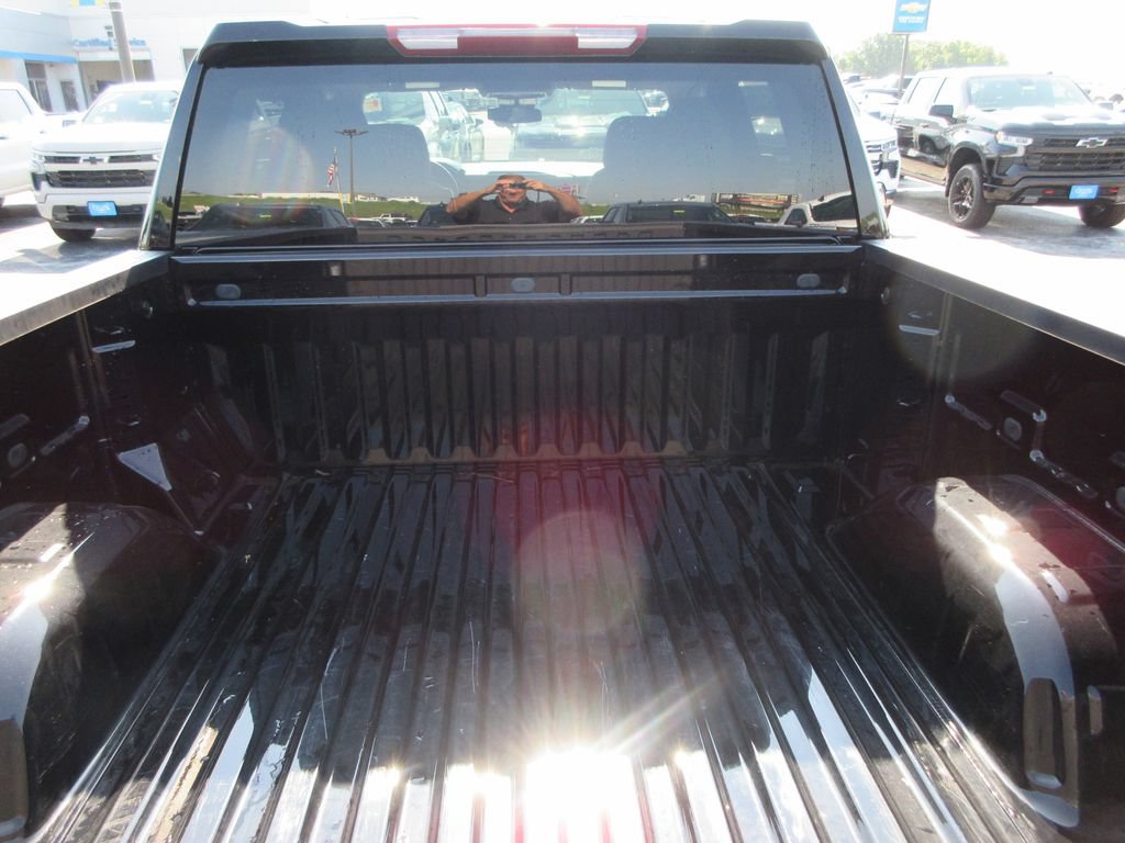 Certified 2024 Chevrolet Silverado 1500 LT AWD/4WD image 12