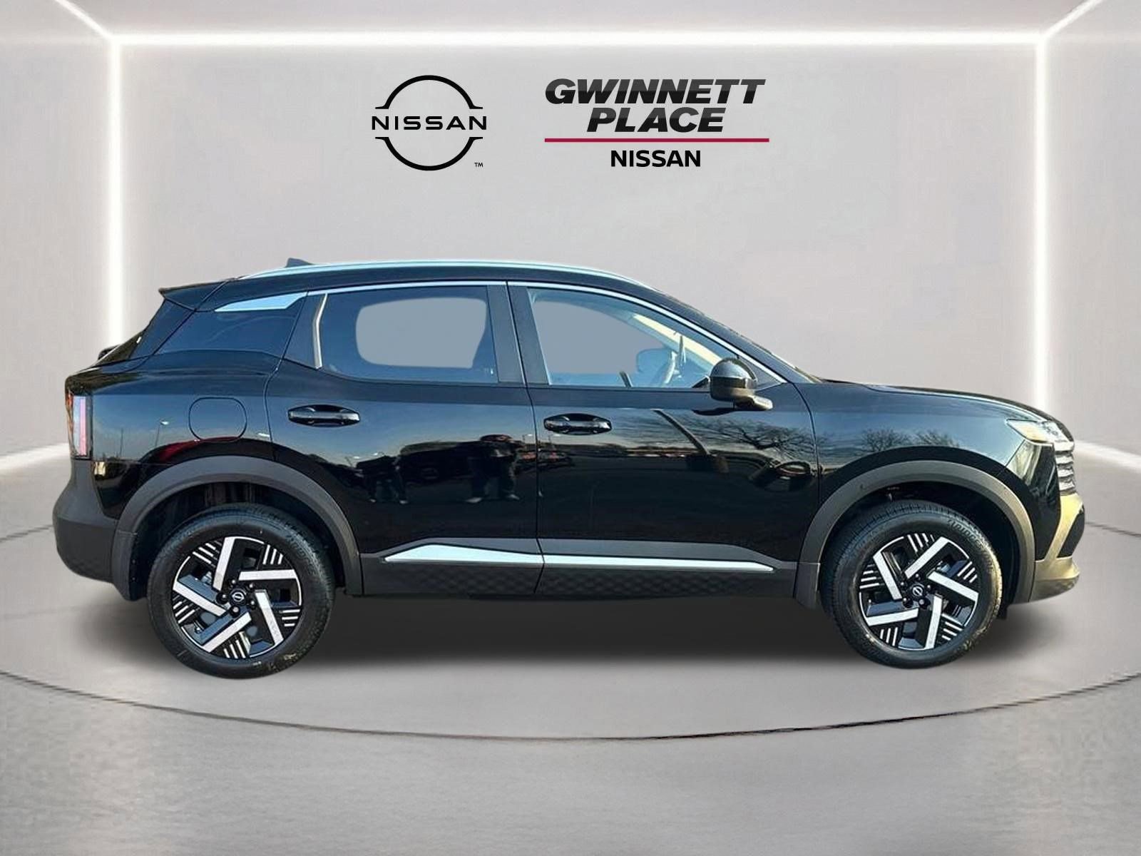 New 2026 Nissan Kicks SV image 4