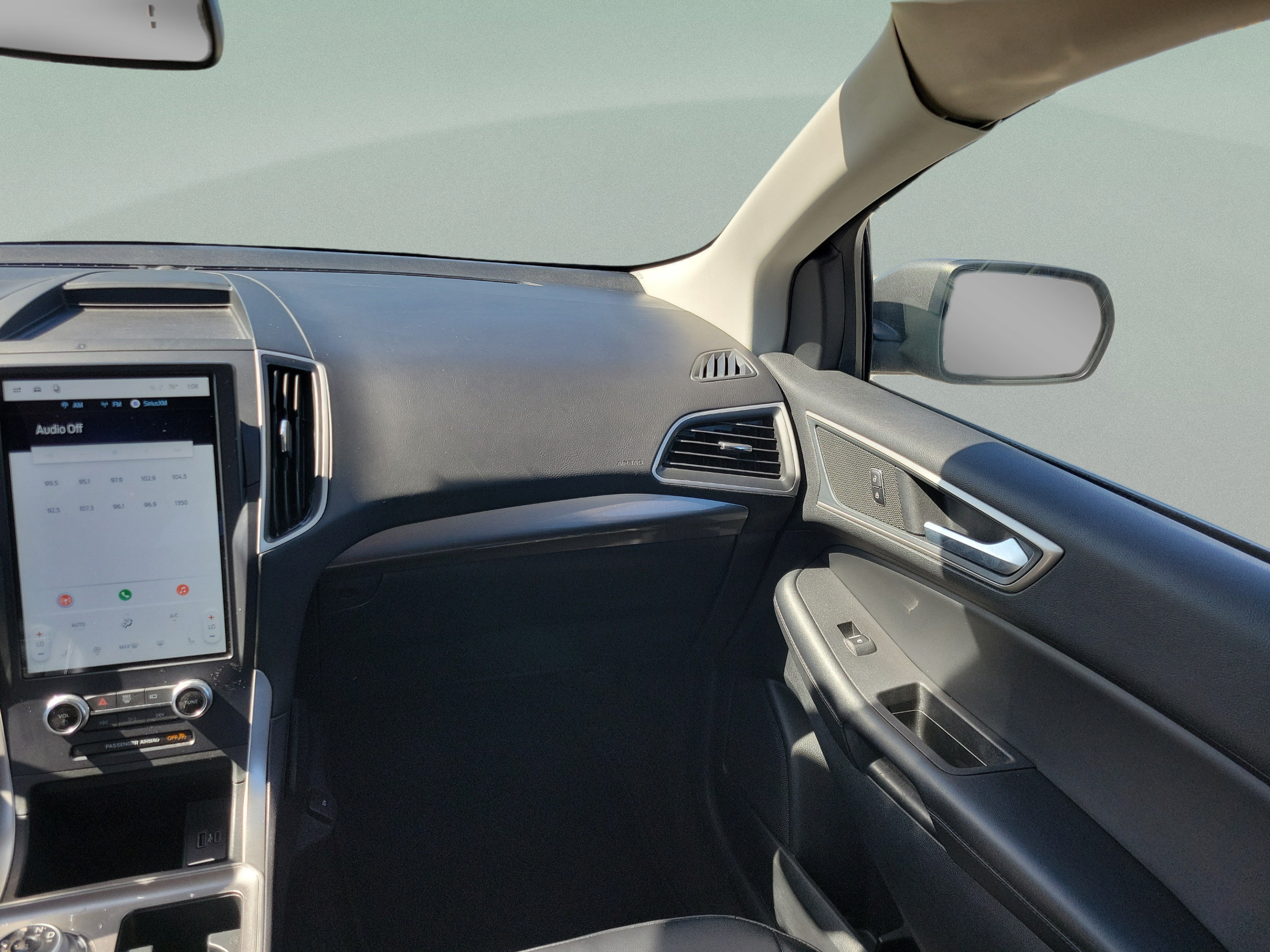 Used 2024 Ford Edge SEL AWD/4WD image 7