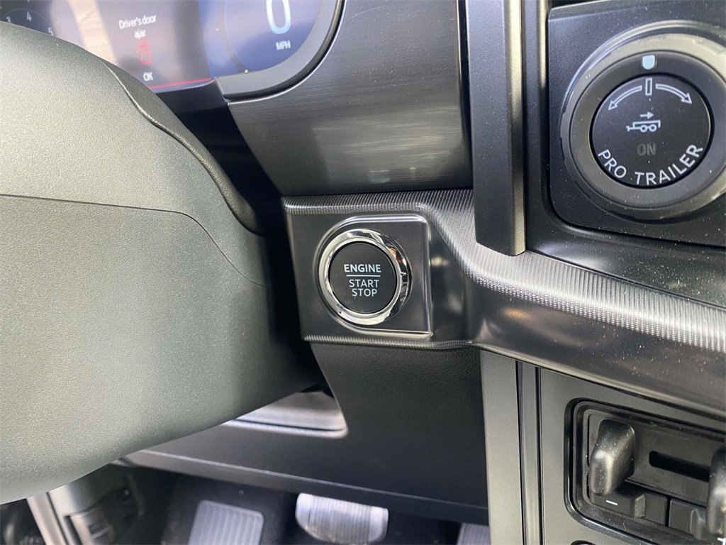 New 2025 Ford F150 Lariat w/ Equipment Group 501A Mid image 23