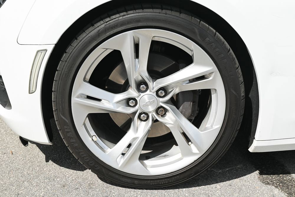 Used 2019 Chevrolet Camaro SS image 8