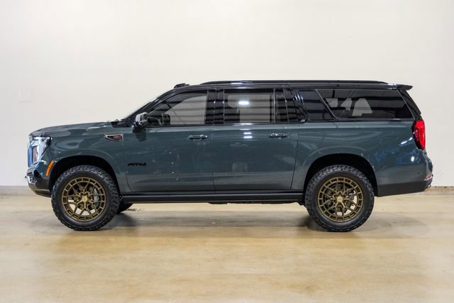 Used 2025 GMC Yukon XL AT4 Ultimate image 4